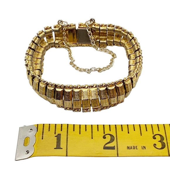 VINTAGE 1960s Goldtone Accordion Bracelet With Safety Chain - Picture 6 of 6